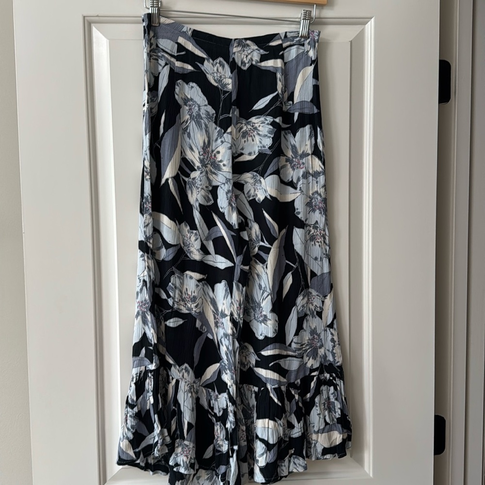 Billabong Flowy Culotte Pants, Size 27
